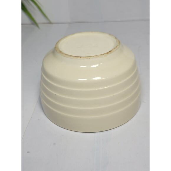 Vintage Ivory Ironstone Bowl, Ivory Small Beehive Ribbed, USA Farmhouse Kitchen - Picture 5 of 5